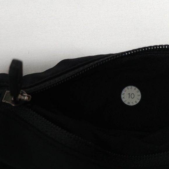 Lululemon Athletic Work Out Shorts. Ladies Size 10 - Picture 4 of 6